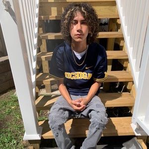 Meet your Posher, Cristopher